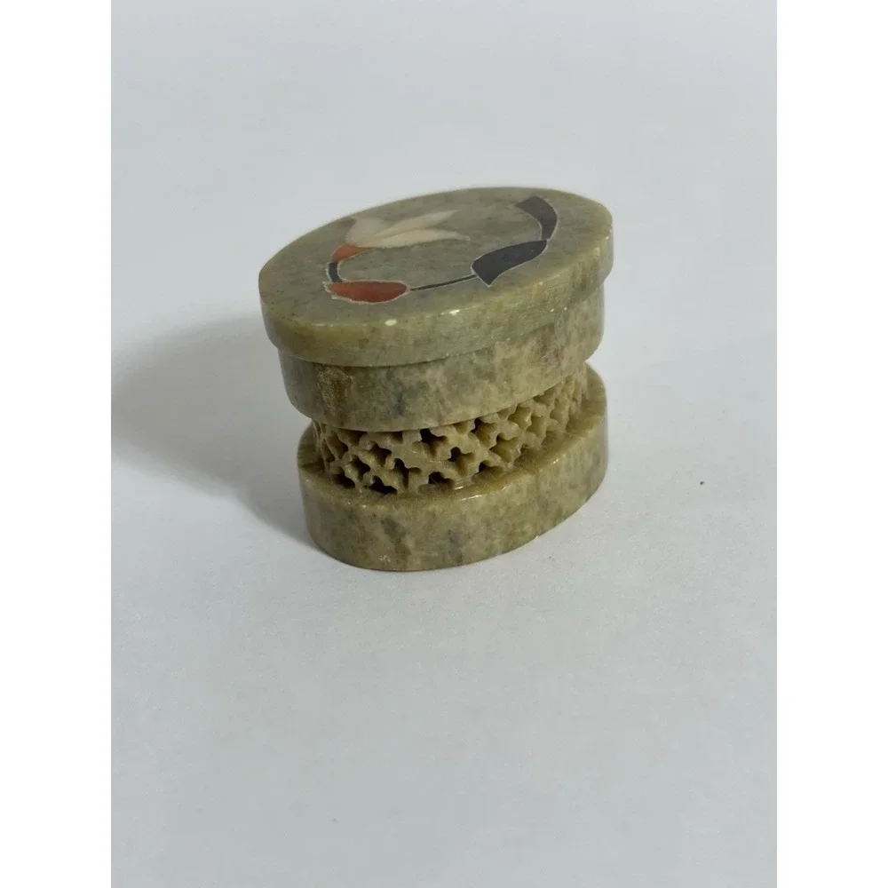 Trinket Box India Floral Mother Of Pearl Inlay‎ Hand Carved Soap Stone Vintage